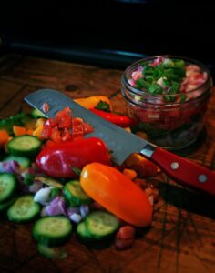 knife, veggies, vegetarian-654362.jpg